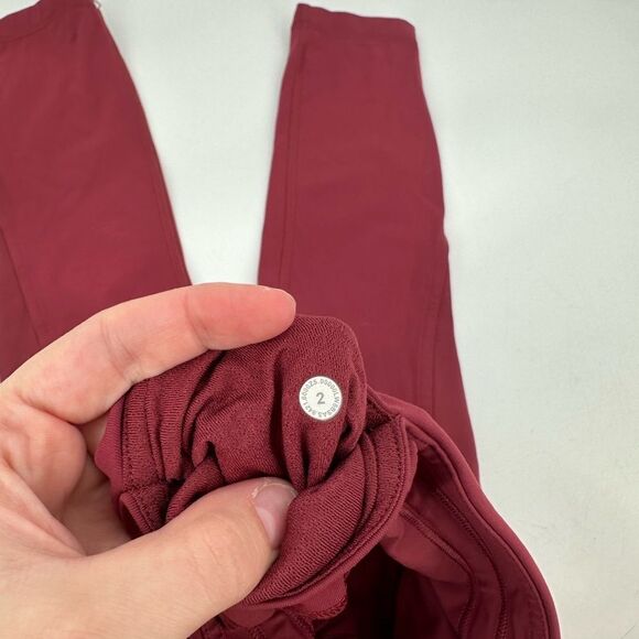 Lululemon All the Right Places High-Rise Drawcord Waist Crop 23”
Mulled Wine - Picture 6 of 8